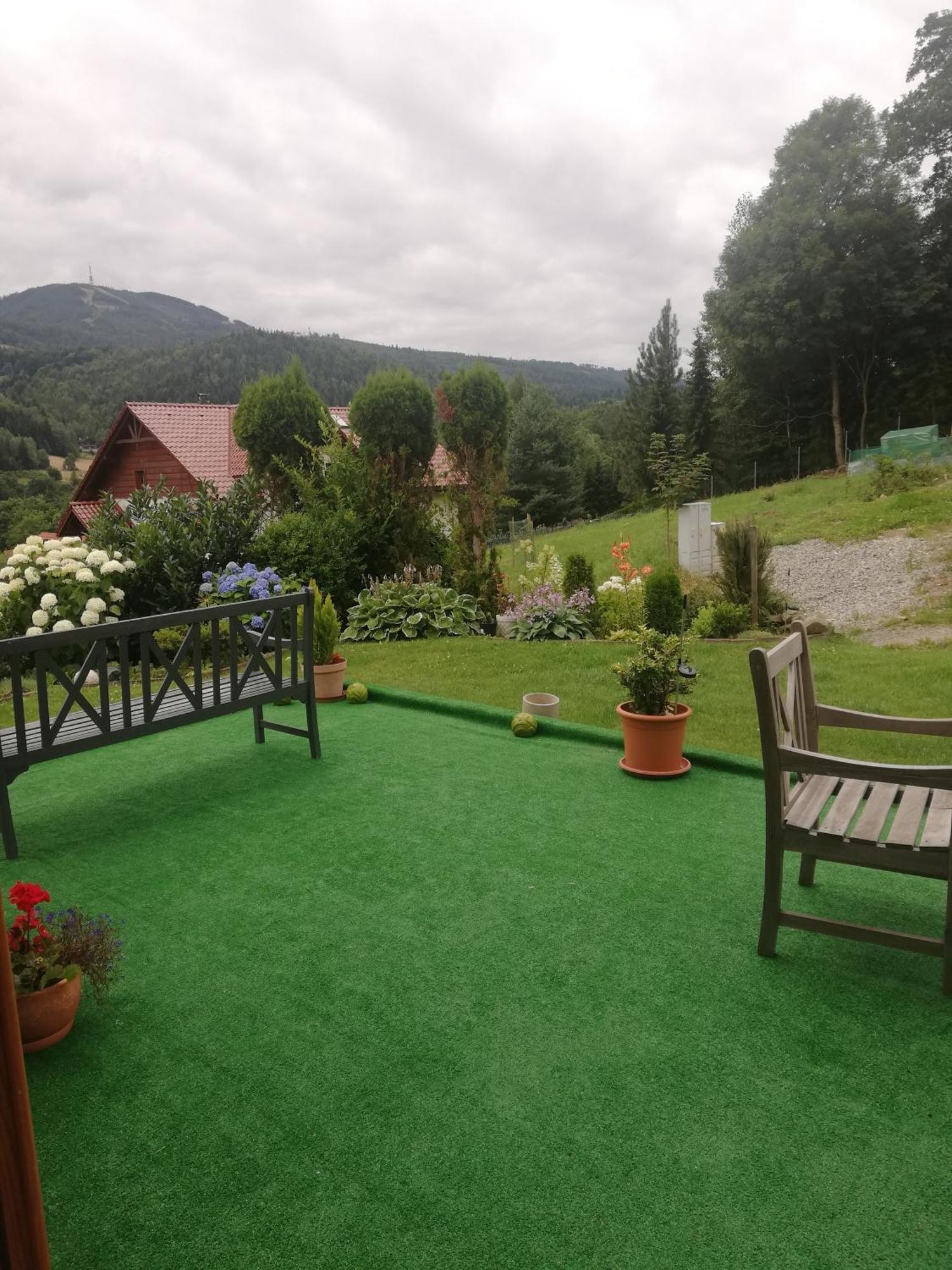 Pokoje Goscinne U Joli Szczyrk Buitenkant foto